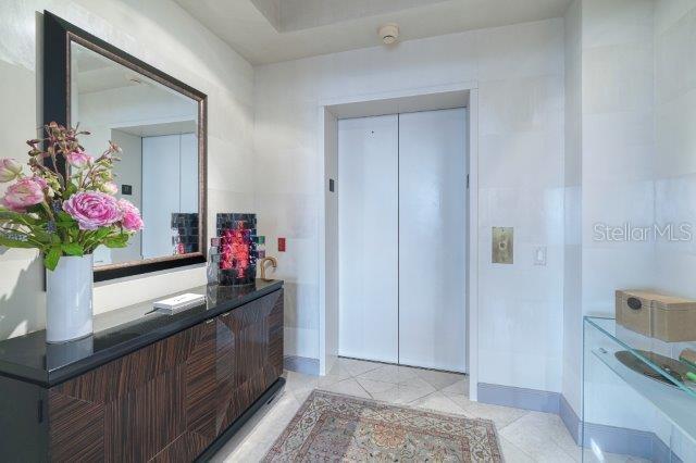 Property Photo: 1281 Gulf Of Mexico Drive Ph1108 FL 34228