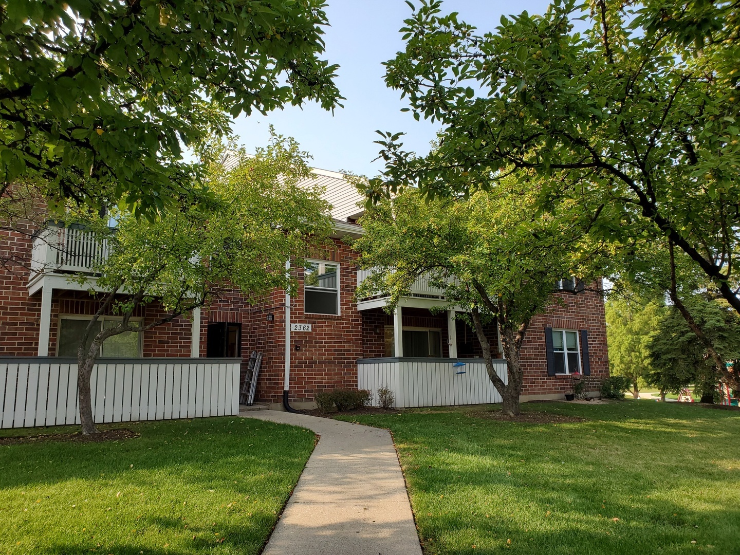 Property Photo:  2362 S Goebbert Road 1055  IL 60005 