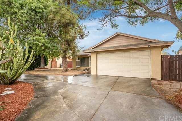 Property Photo:  834 Judson Street  CA 92374 