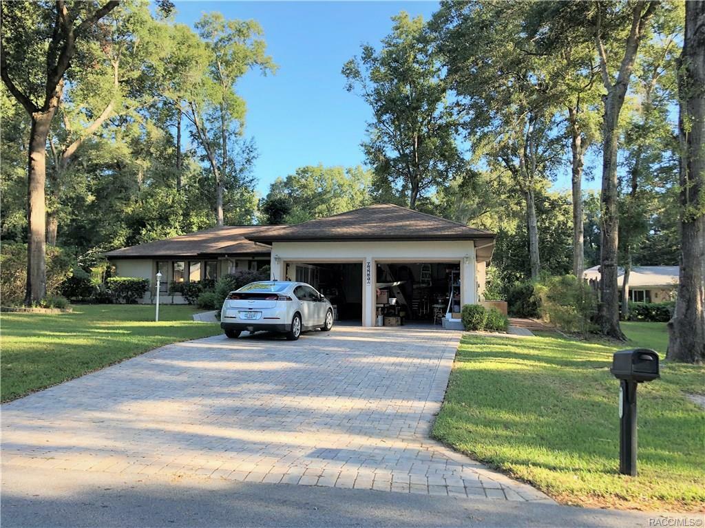 Property Photo:  19047 SW 92nd Loop  FL 34432 