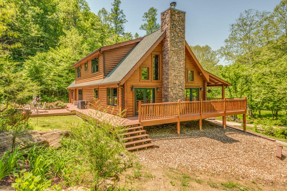 Property Photo:  1850 Walker Ford Rd  TN 37807 