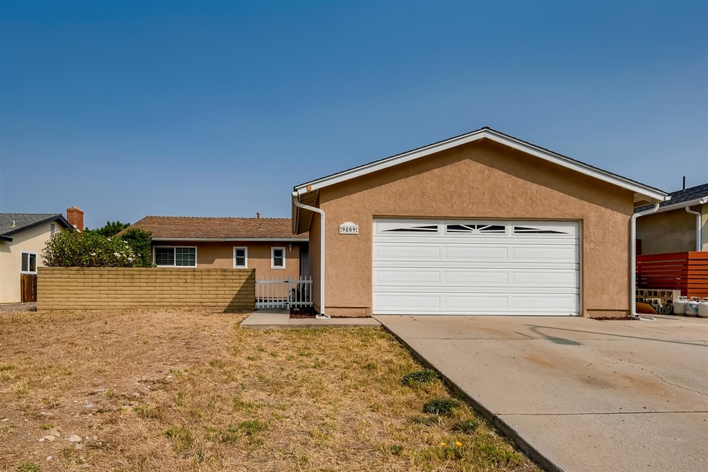 Property Photo:  9809 Medina Drive  CA 92071 