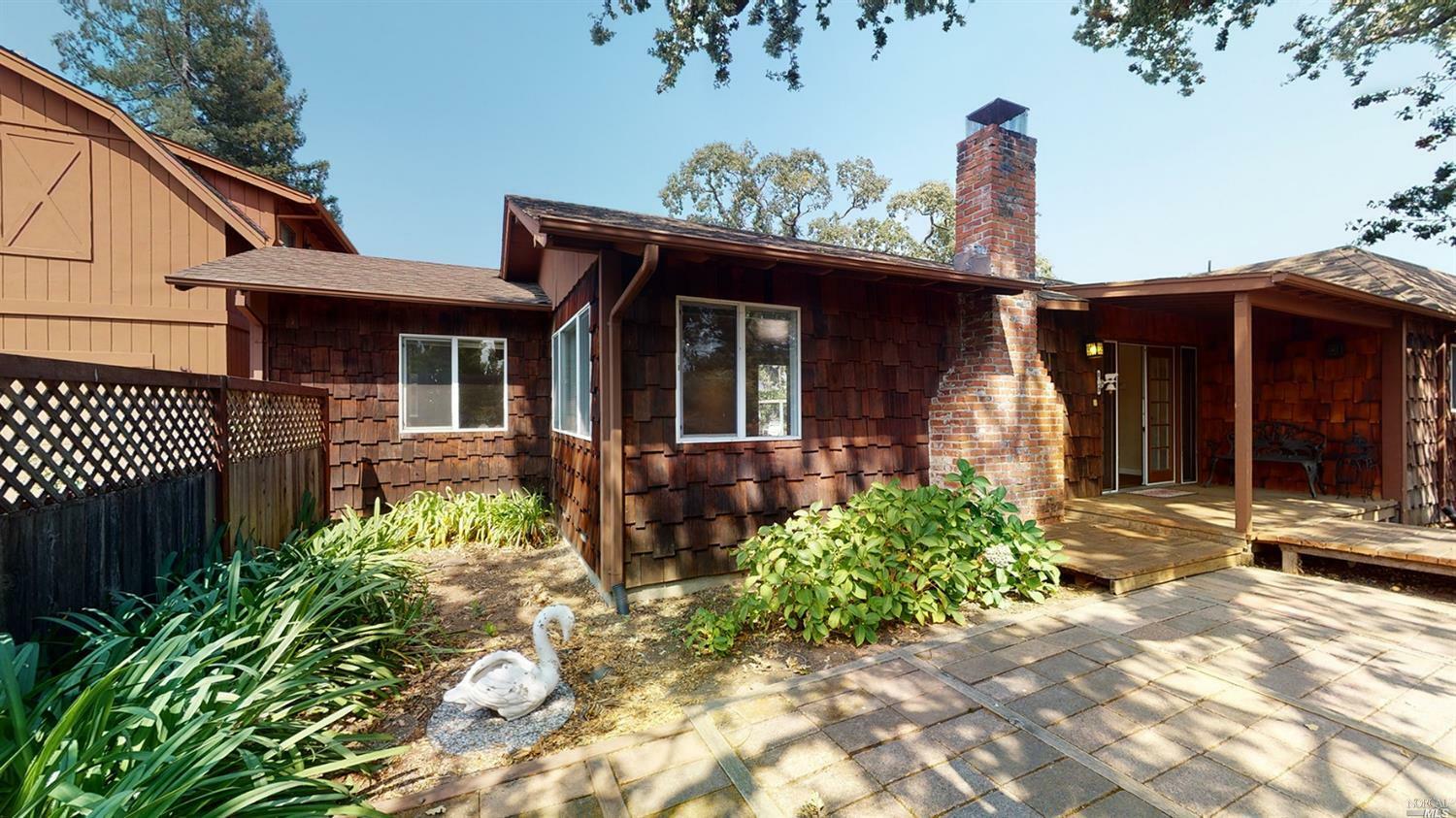 Property Photo:  608 Middle Rincon Road  CA 95409 