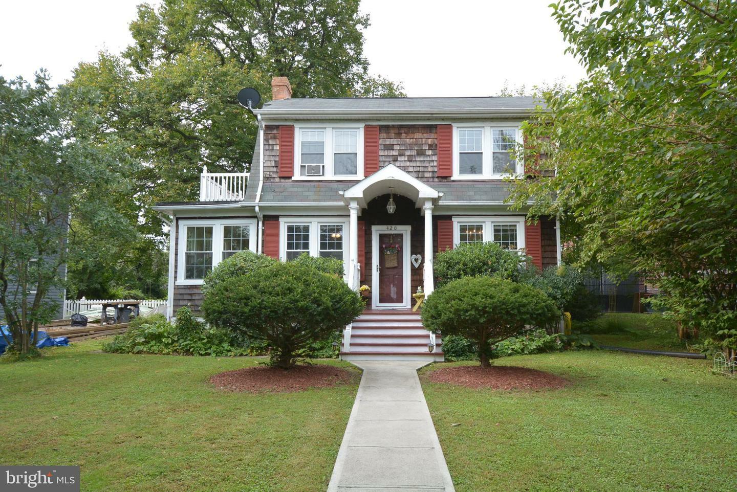 Property Photo:  420 Montgomery Street  MD 20707 