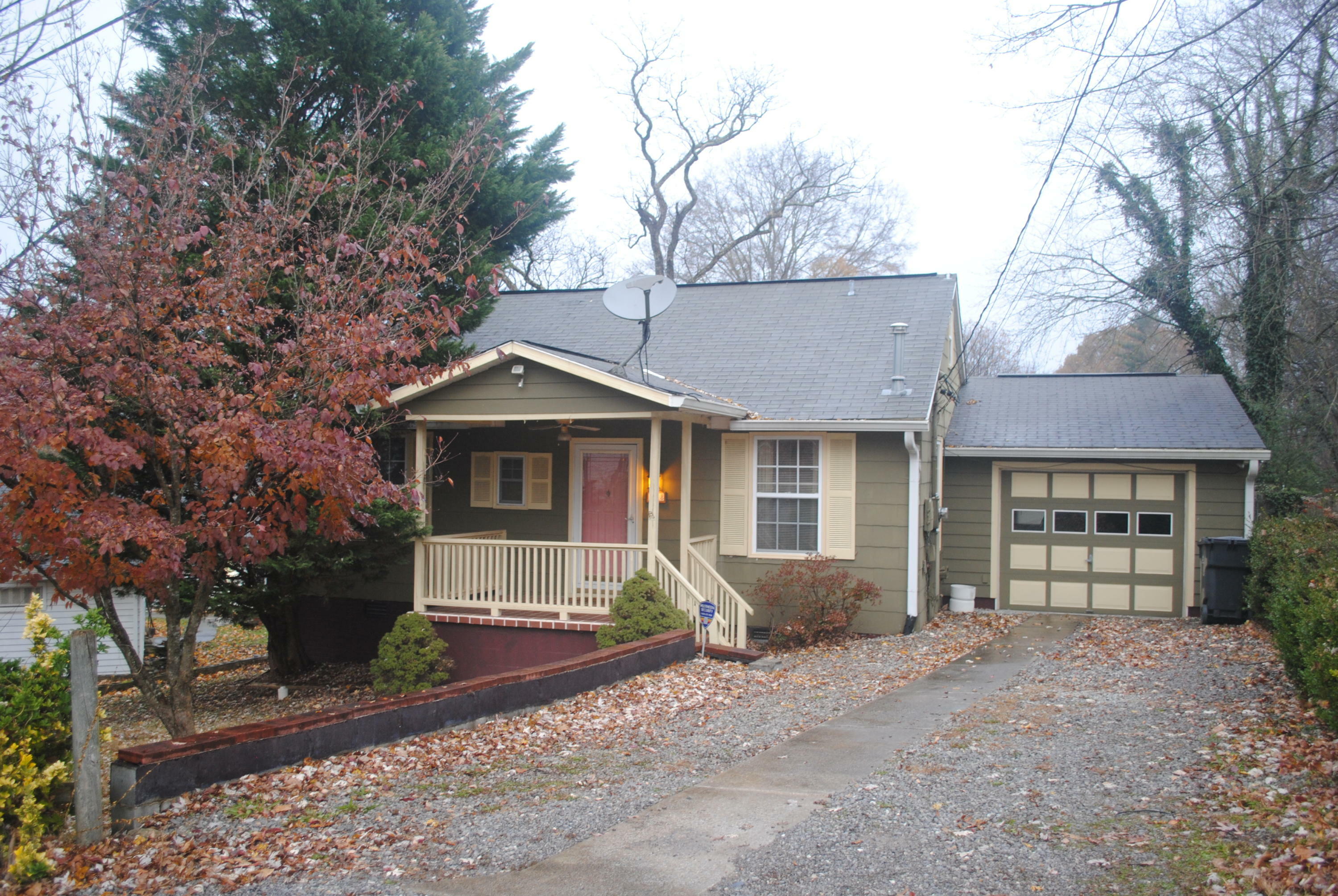 Property Photo:  4318 Hayes Rd  TN 37912 