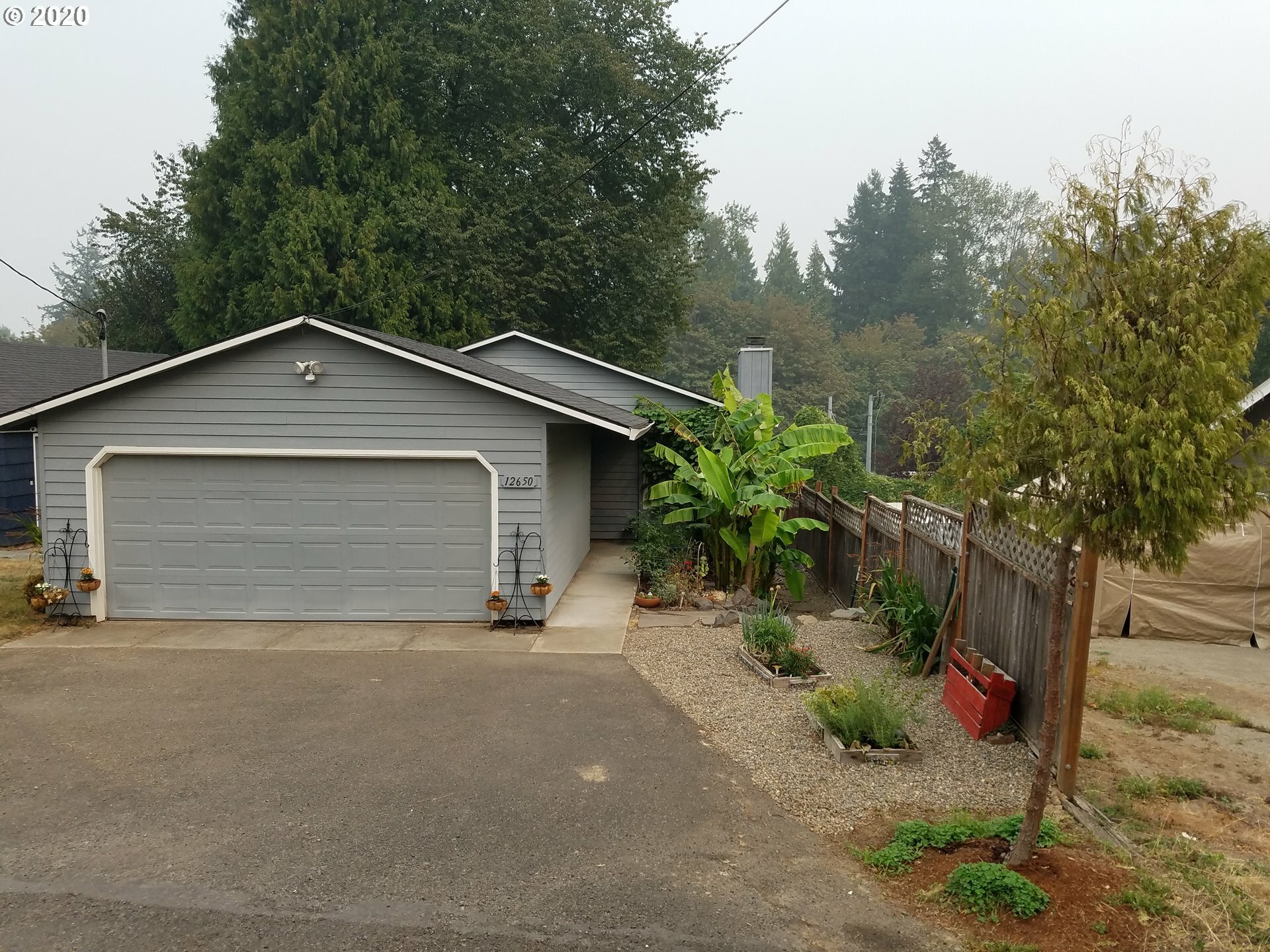 Property Photo:  12650 SE 27th Ave  OR 97222 