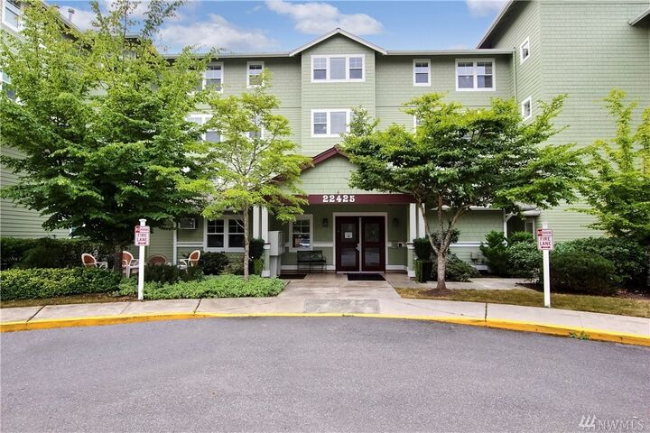 22425 SE Highland Lane 205  Issaquah WA 98029 photo
