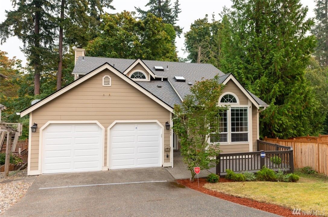 Property Photo:  1464 S 234th Street  WA 98198 