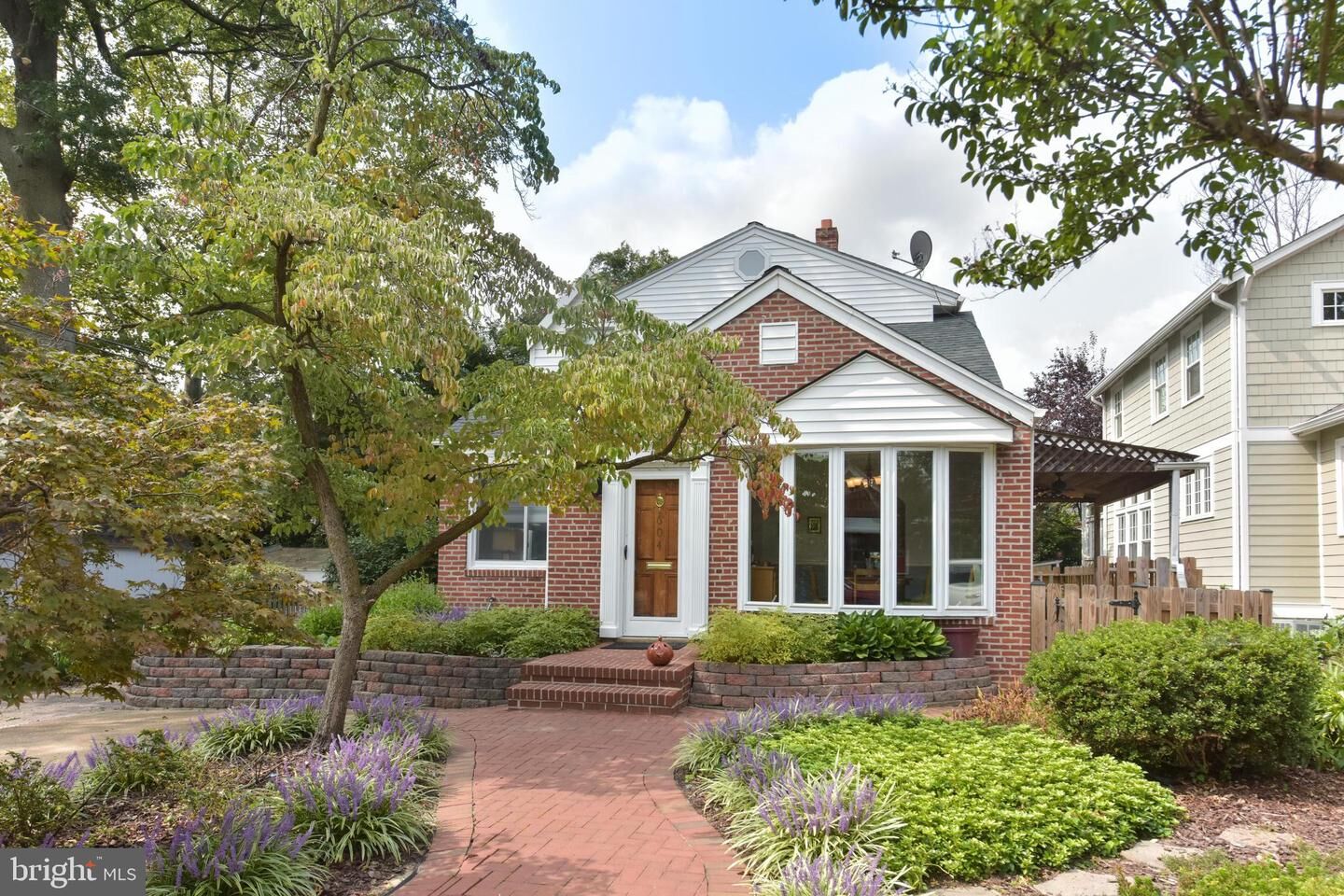 Property Photo: 604 Ramsey Street VA 22301