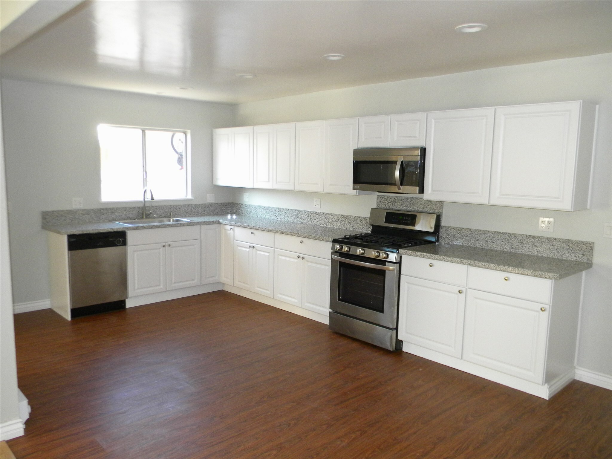 Property Photo:  823 Camellia Street  CA 92027 