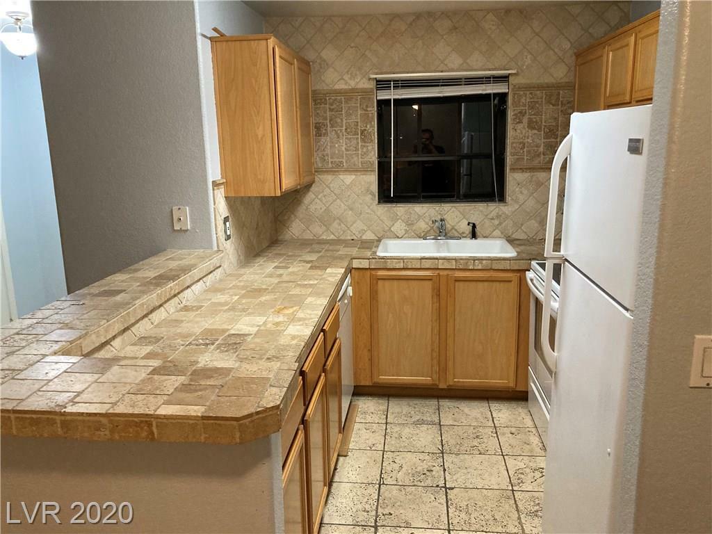 Property Photo:  2987 Juniper Hills Boulevard 204  NV 89142 