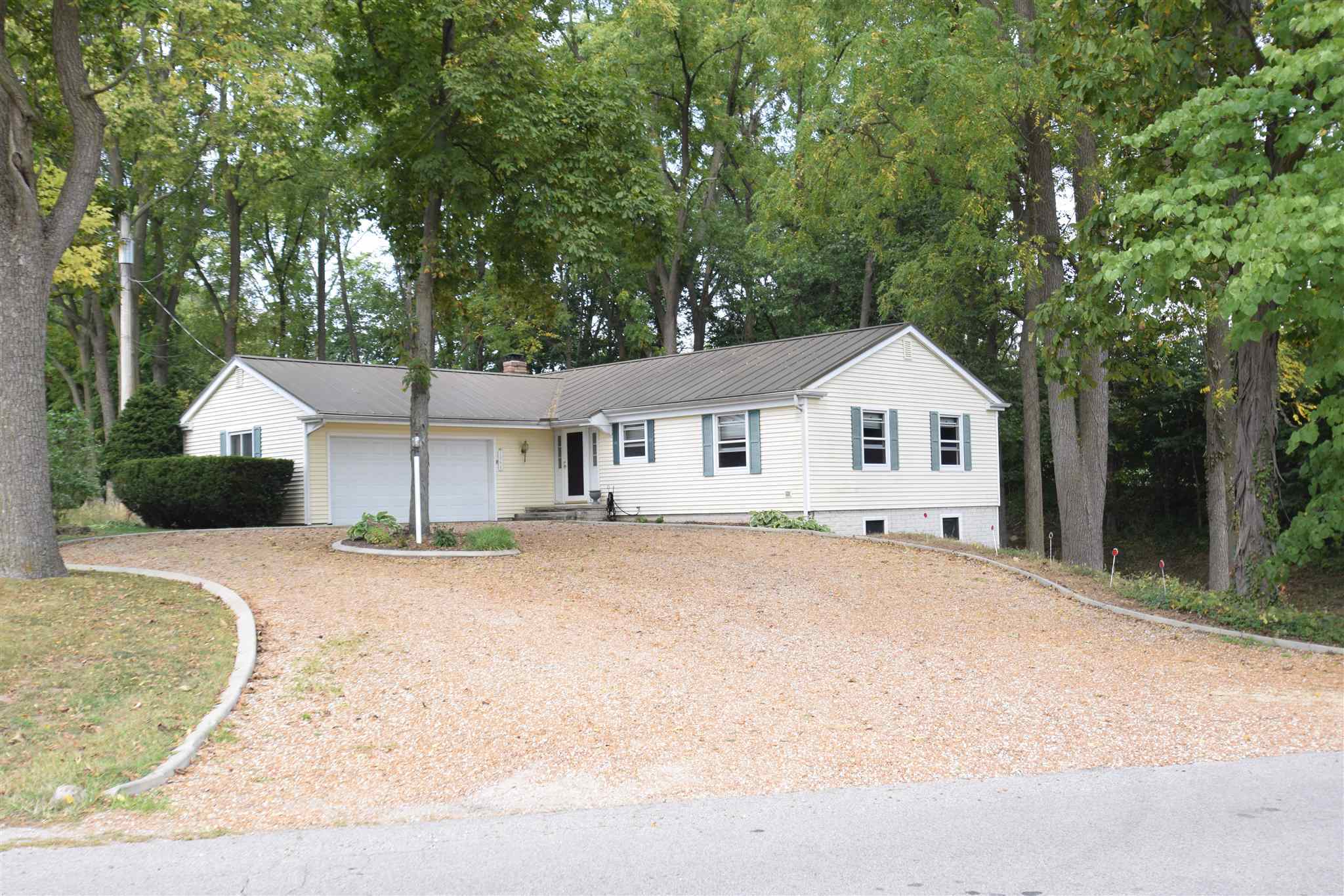 Property Photo:  1064 E Northshore Dr  IN 46567 