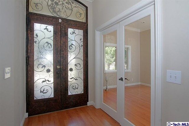 Property Photo:  3836 Oak Hill Avenue  CA 90032 