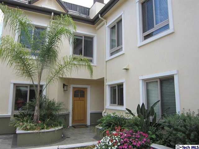 Property Photo: 28 S Parkwood 5 CA