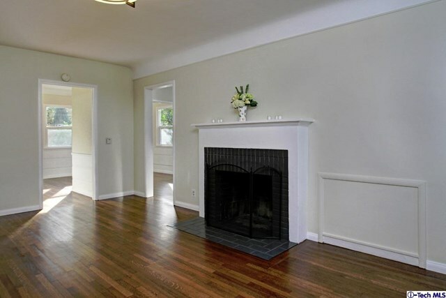 Property Photo: 518 W Mariposa Street CA 91001