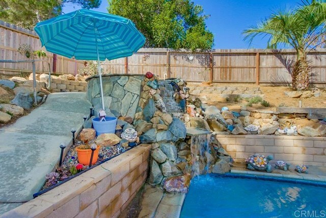 Property Photo:  1641 S Hill Avenue  CA 92028 