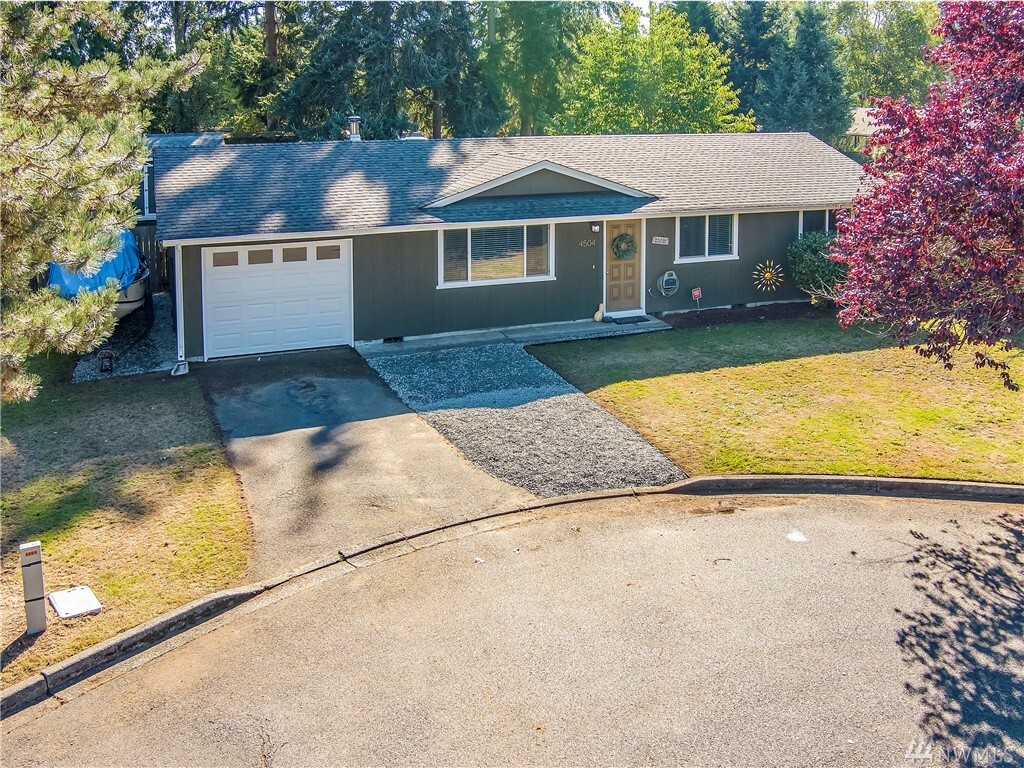 Property Photo:  4504 90th Place NE  WA 98270 