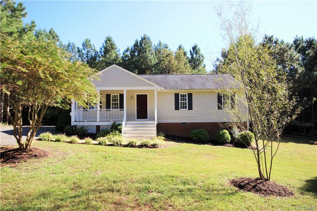 Property Photo: 7582 E River Road VA 23086