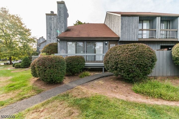 300 Gemini Dr 3C  Hillsborough Twp. NJ 08844 photo