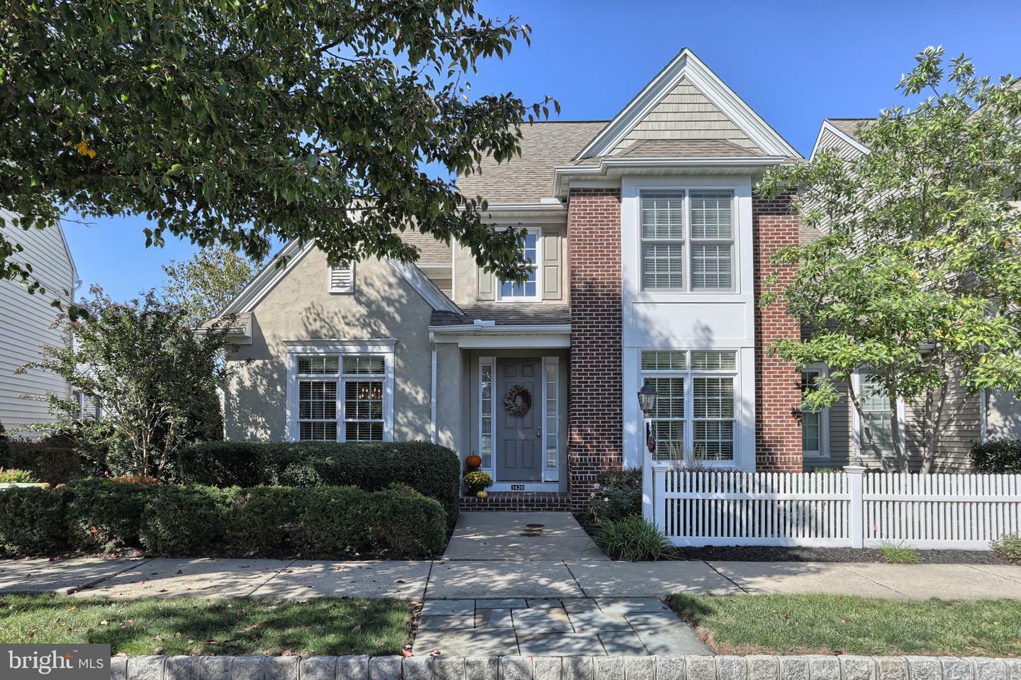 Property Photo: 1420 Picket Drive PA 17601