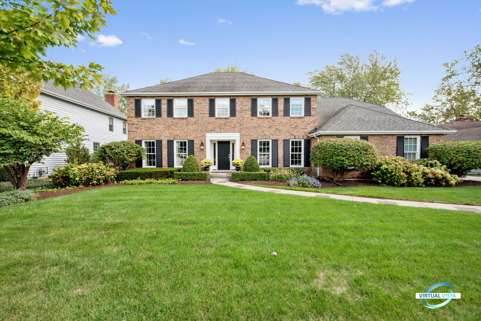 Property Photo: 1S425 Chase Avenue IL 60148