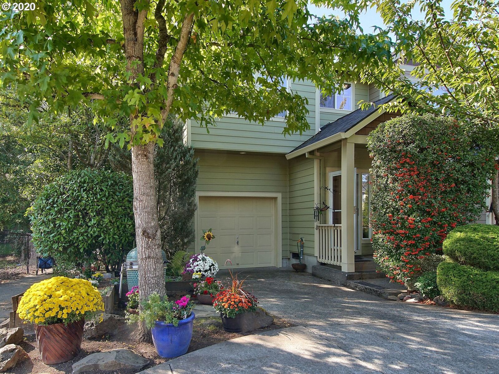 Property Photo:  7205 SW Millennium Ter  OR 97007 
