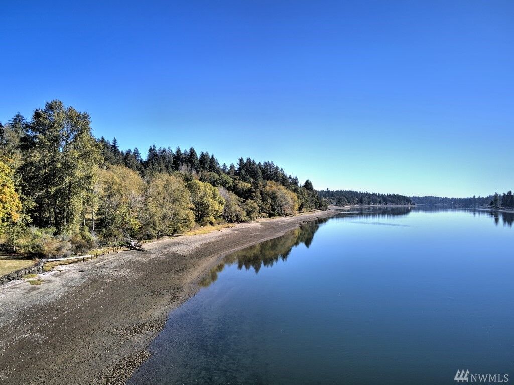 Property Photo:  1191 E Leeds Dr  WA 98584 