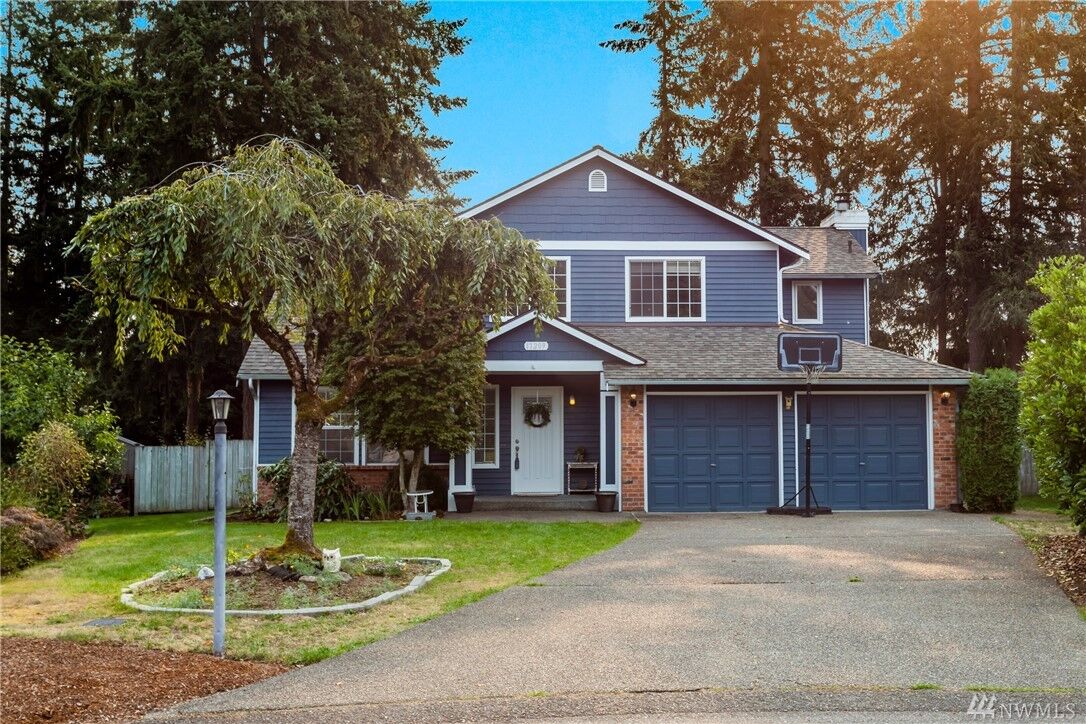 Property Photo:  17209 92nd Ave E  WA 98375 