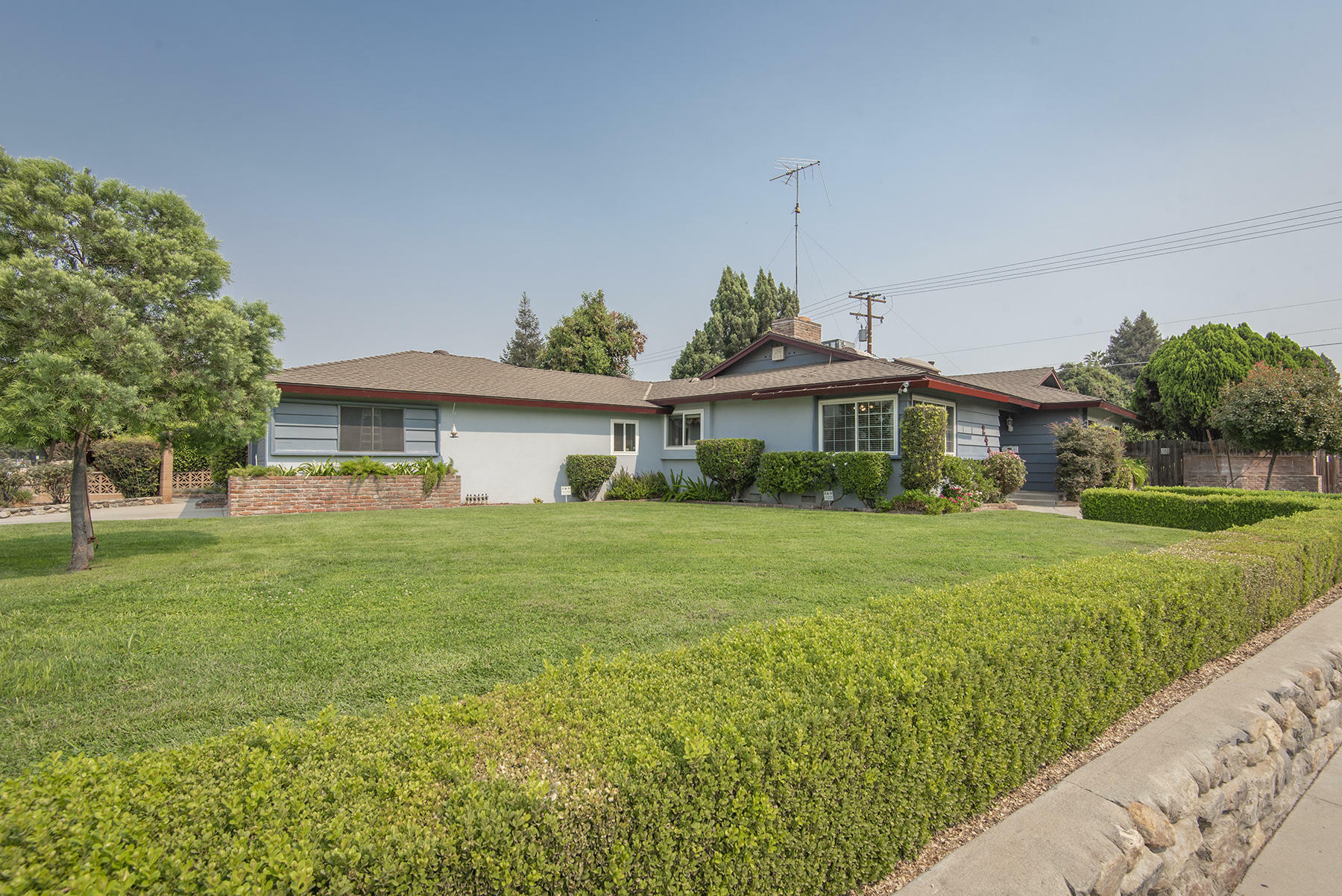 Property Photo:  244 W Beech Avenue  CA 93277 