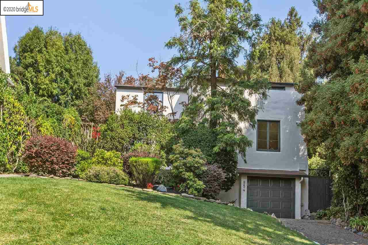 Property Photo:  854 Northvale Rd  CA 94610 