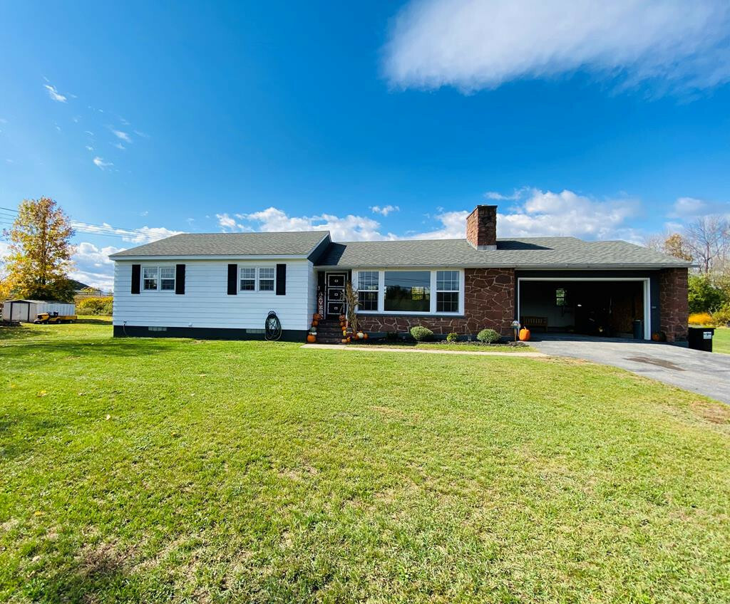 Property Photo:  13 Old Plattsburgh Road  NY 12958 