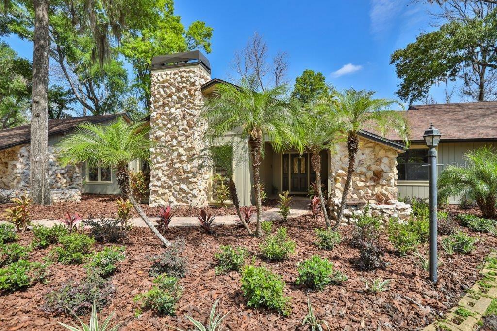 Property Photo:  914 River Rapids Avenue  FL 33511 