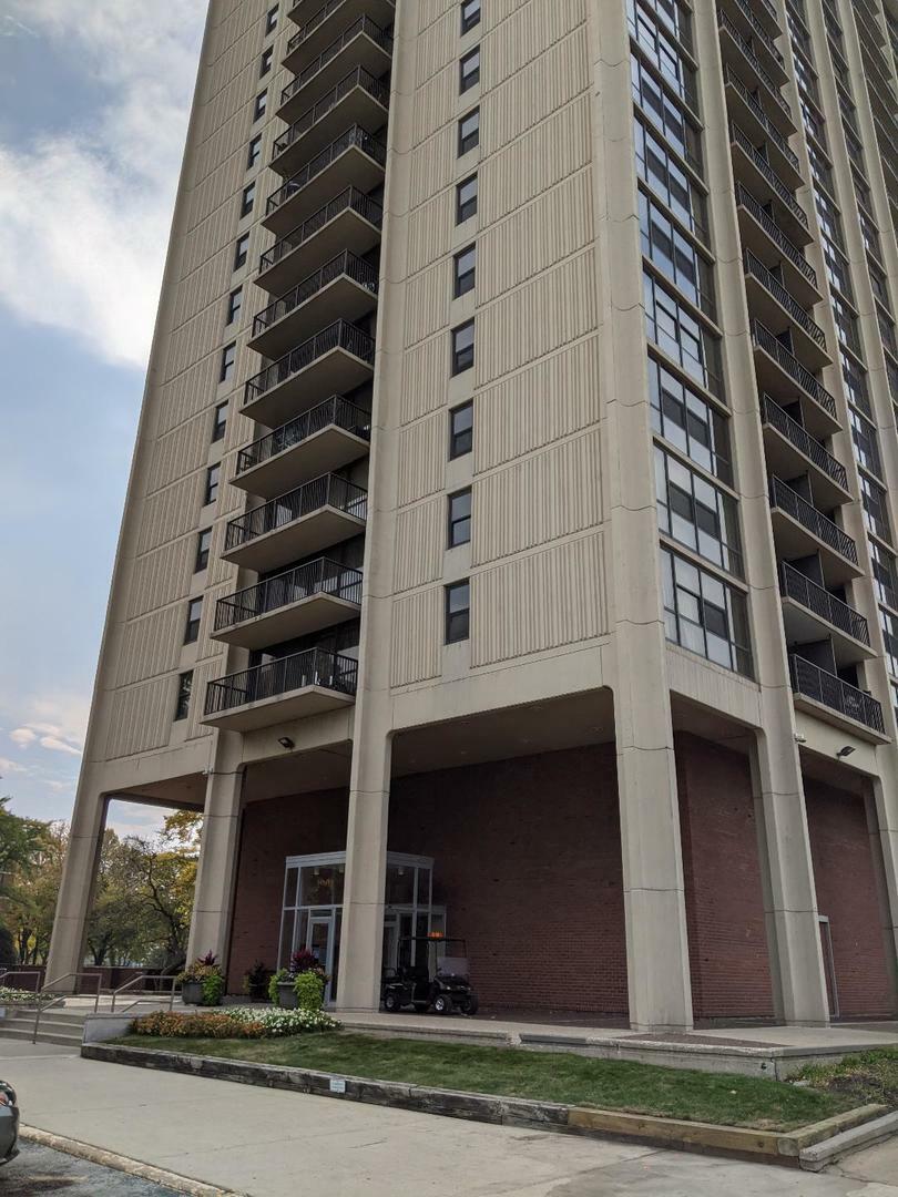 Property Photo:  2901 S Michigan Avenue 1708  IL 60616 