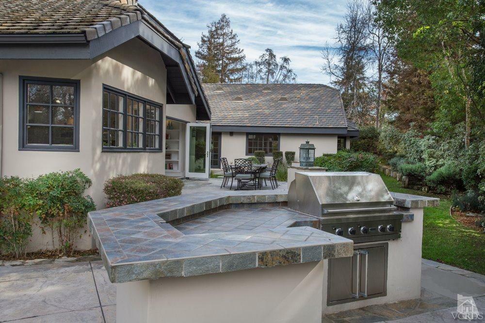Property Photo: 4430 Fairway Court CA 91362