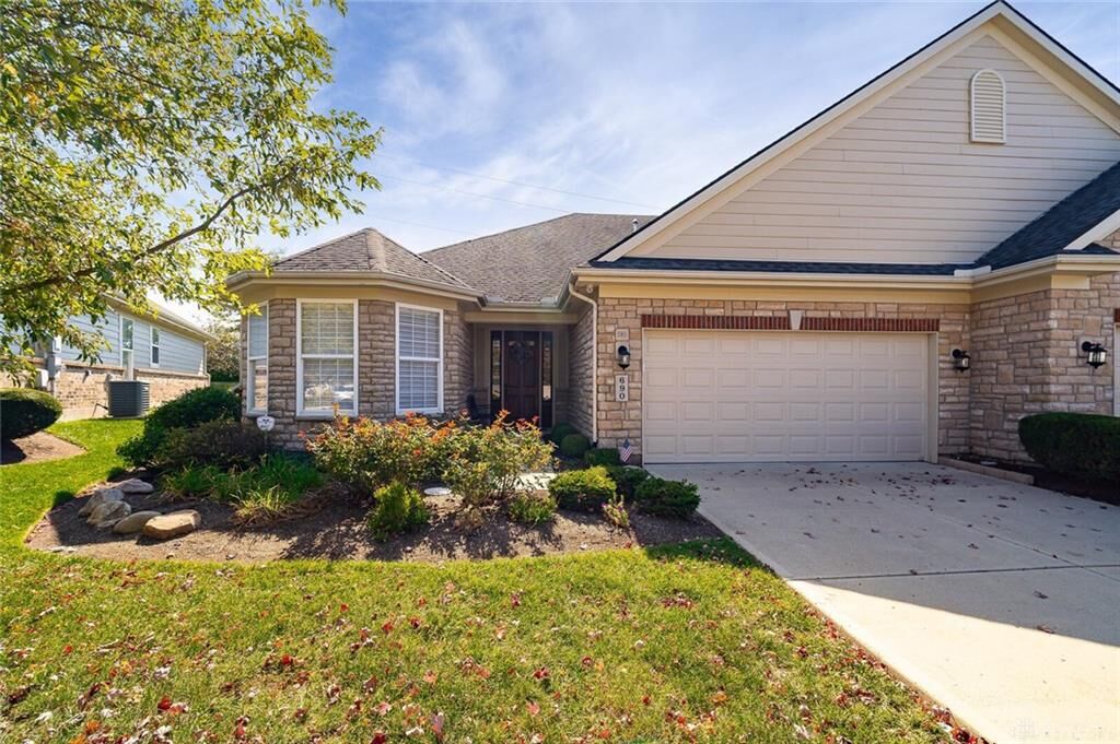 Property Photo: 690 Mackenzie Court OH 45458