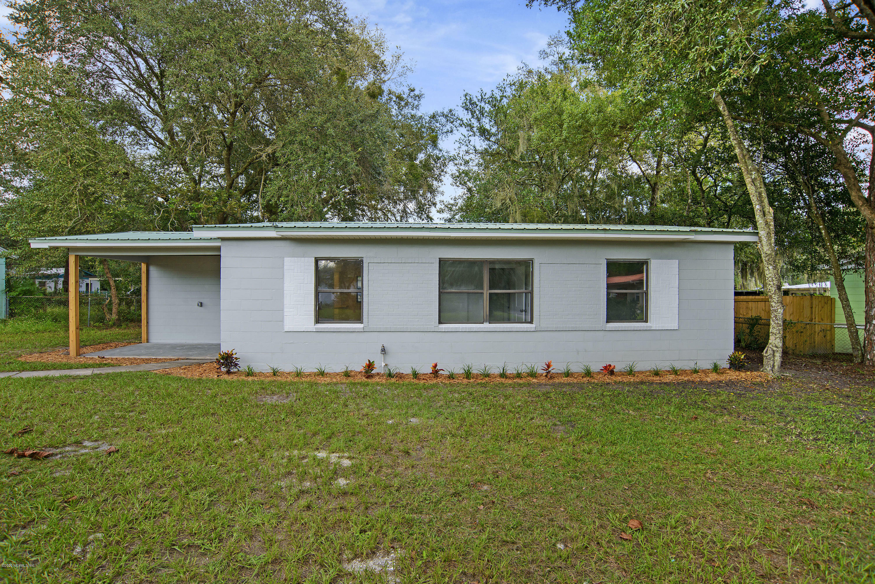 115 W Oak Hill Drive  Palatka FL 32177 photo