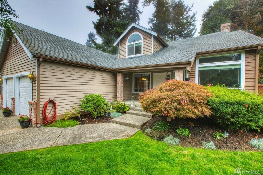 Property Photo: 20405 109th St Ct E WA 98391
