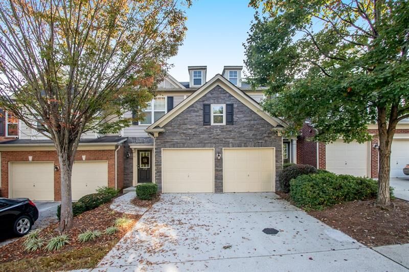 Property Photo: 1702 Fair Oak Way 8 GA 30126