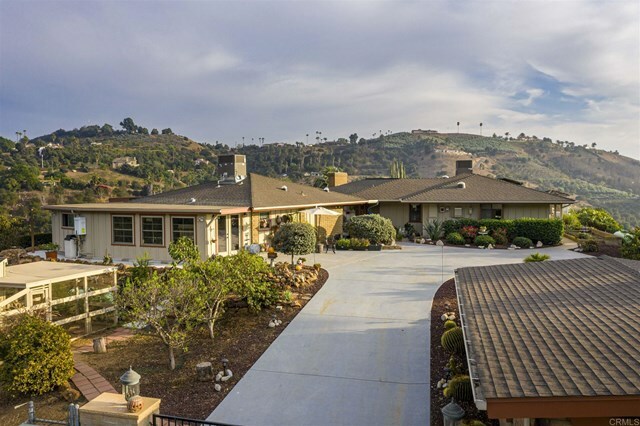 Property Photo: 3846 Foxglove Lane CA 92028