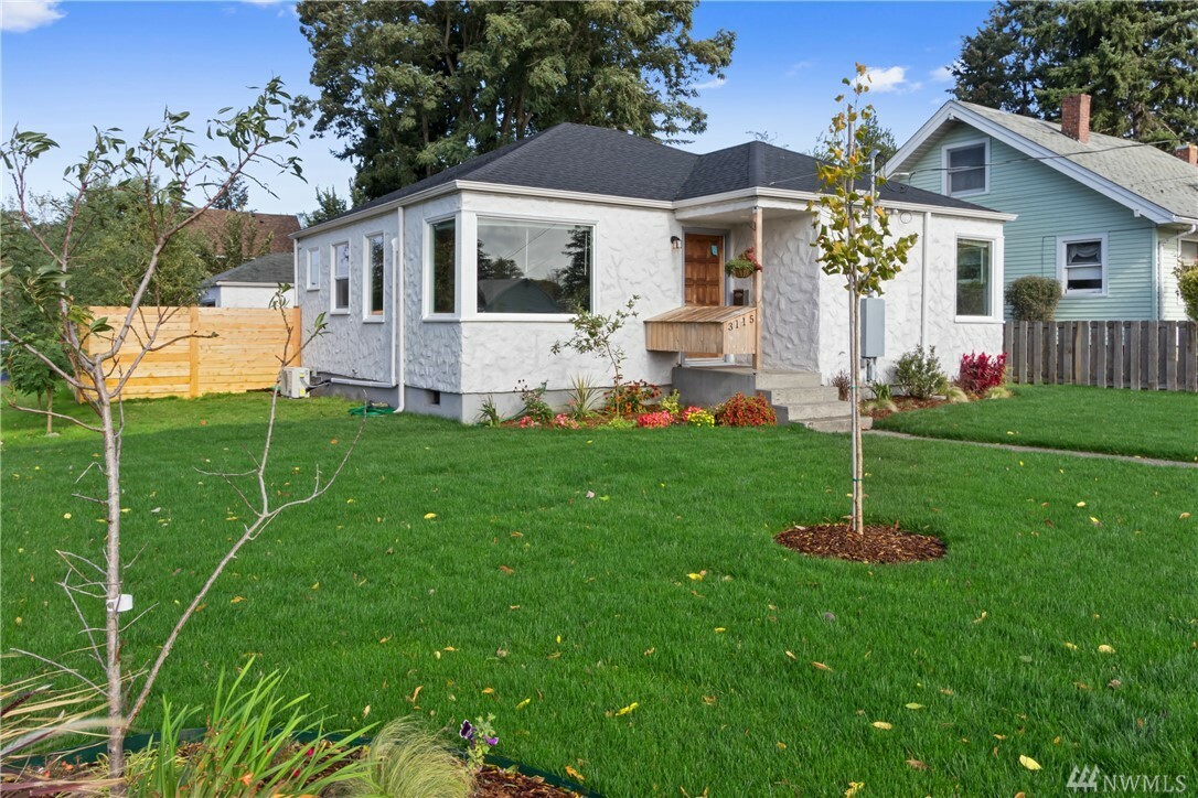 Property Photo:  3115 S 62nd St  WA 98409 