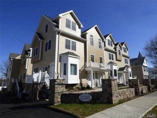 Property Photo:  108 Seaside Avenue 2  CT 06902 