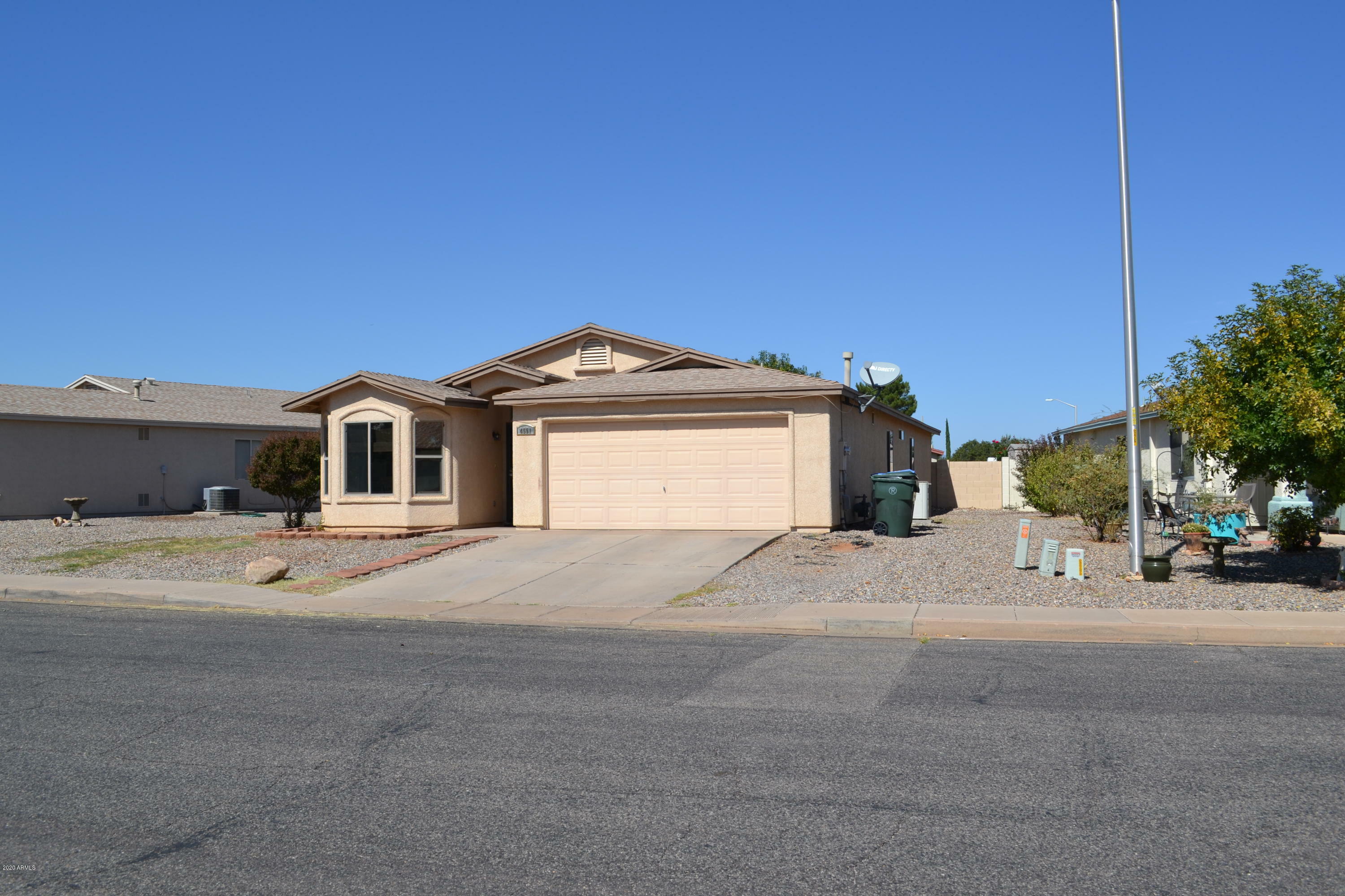 Property Photo: 4551 Calle Vista AZ 85635