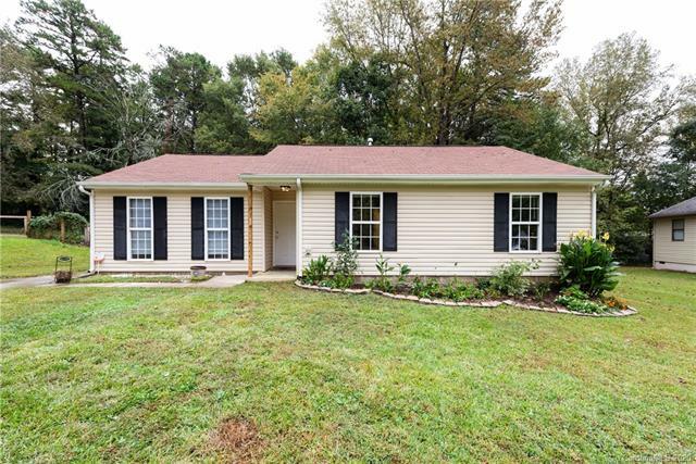 Property Photo:  6421 Burning Bush Court  NC 28227 