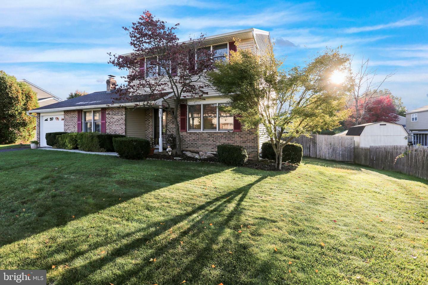 Property Photo: 835 Wisteria Avenue PA 19606