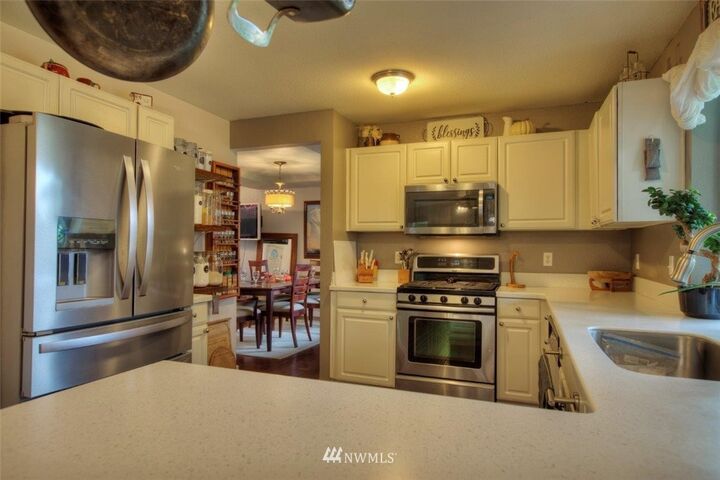 Property Photo:  8410 153rd Avenue E  WA 98372 