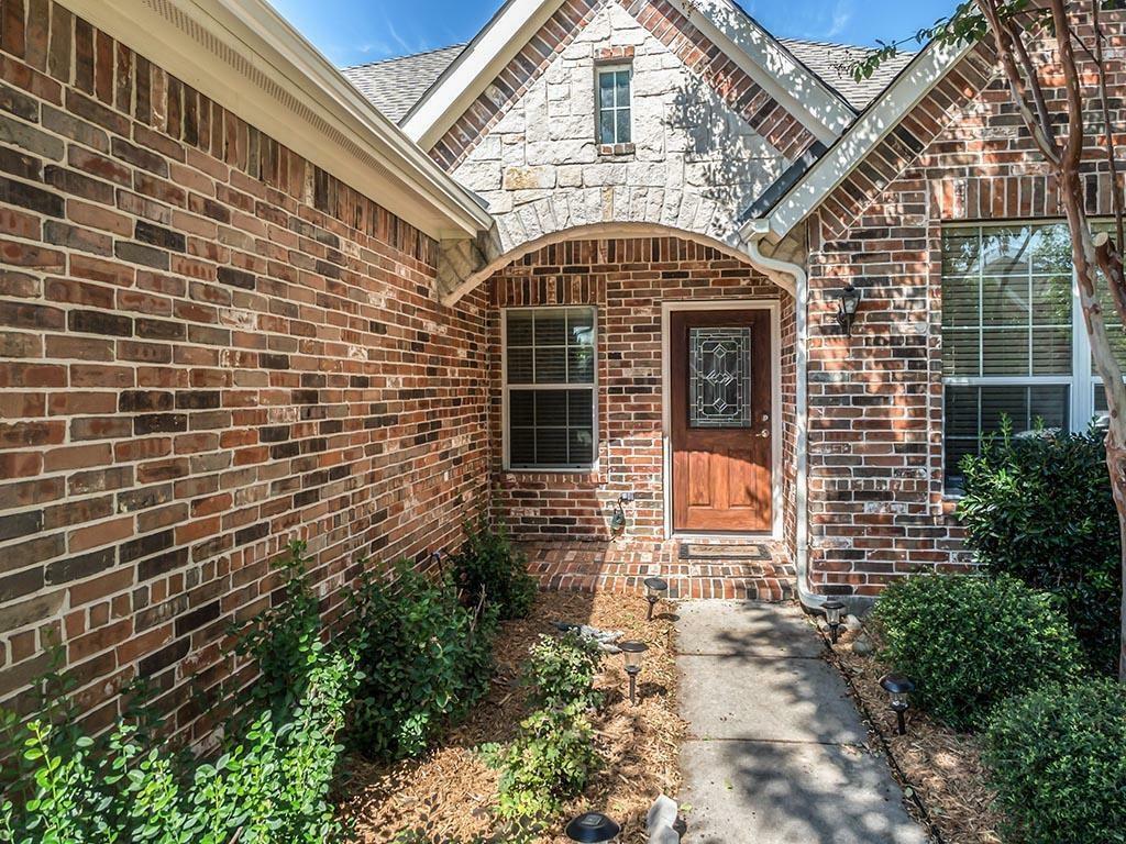 Property Photo:  10240 Ashburn Drive  TX 75072 