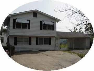 Property Photo:  1013 N Johnson Street  IL 62959 