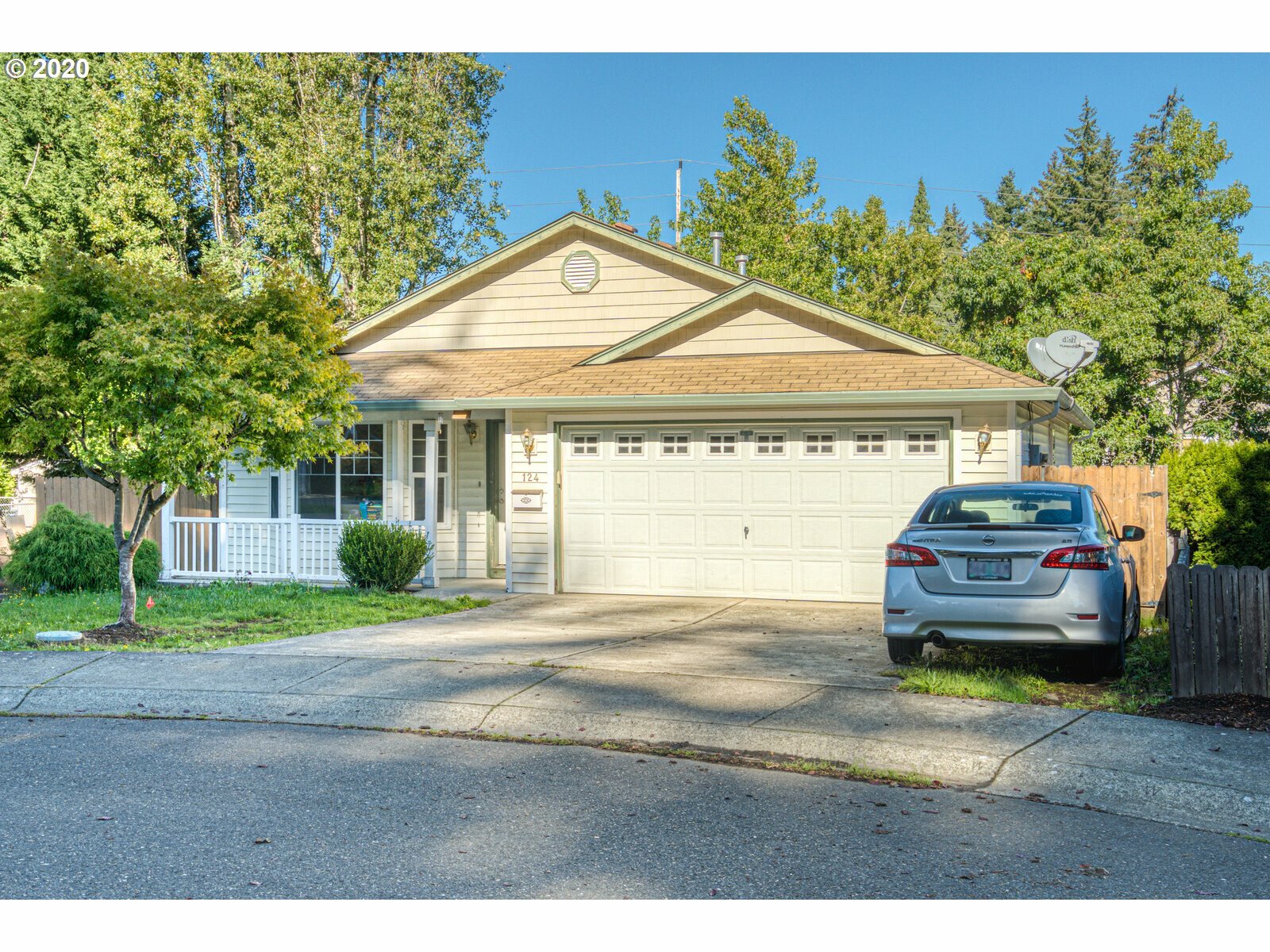 Property Photo:  124 NW 49th Cir  WA 98663 