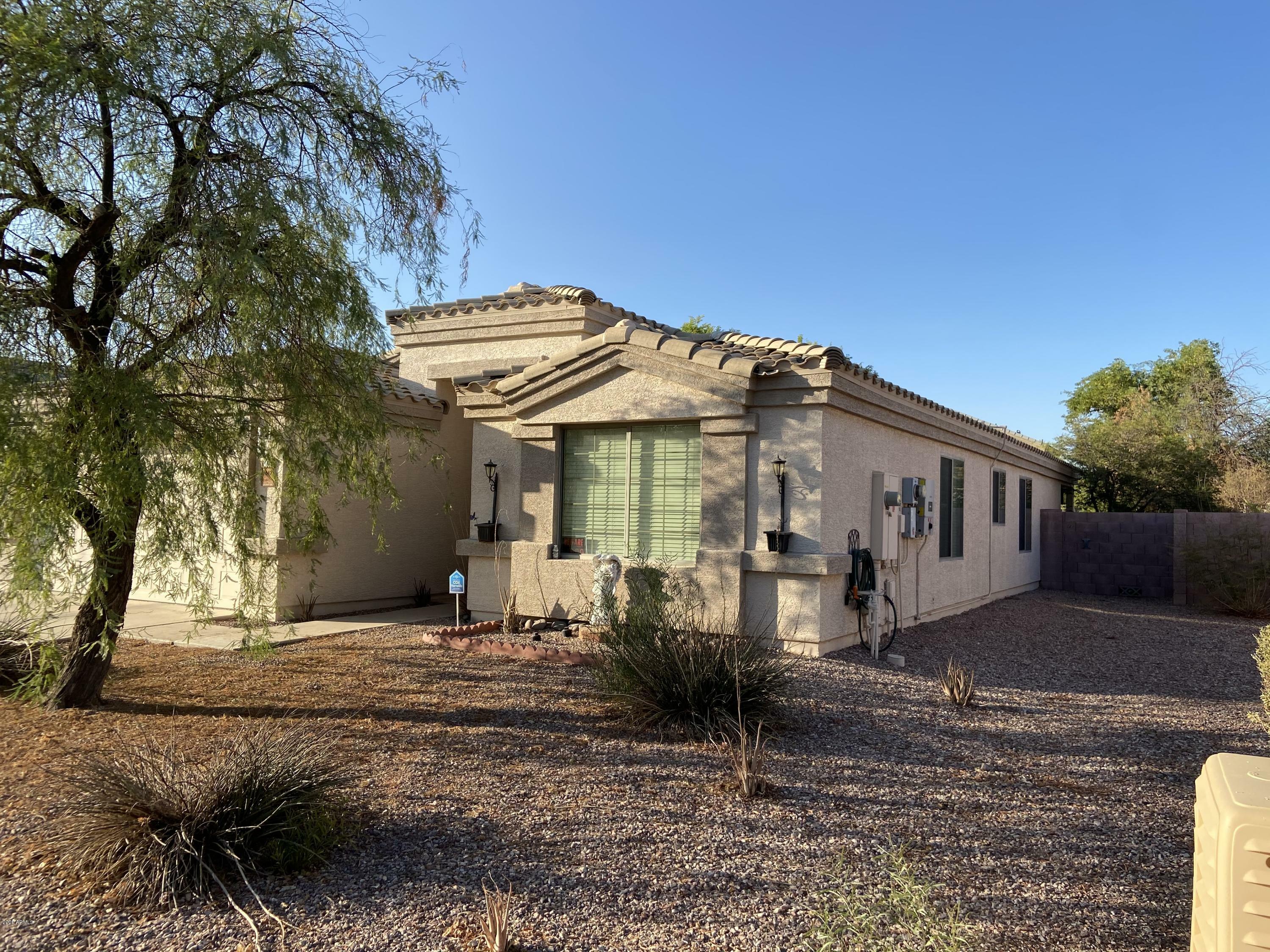 Property Photo:  1642 E Cardinal Drive  AZ 85122 