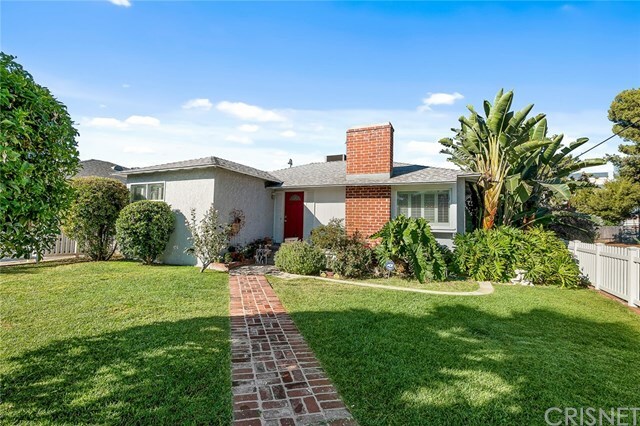 Property Photo:  5855 Columbus Avenue  CA 91411 